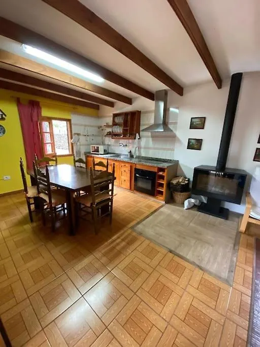 הוילה איקוד דה לוס וינוס Floral Garden House בית נופש