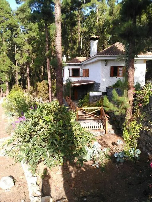 הוילה איקוד דה לוס וינוס Floral Garden House