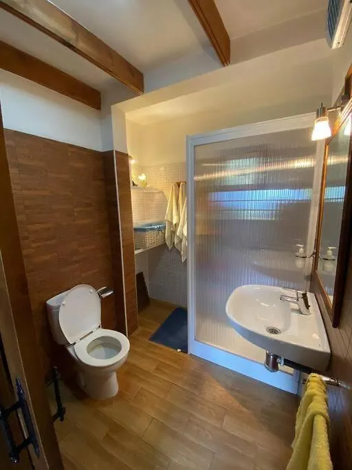 הוילה איקוד דה לוס וינוס Floral Garden House בית נופש